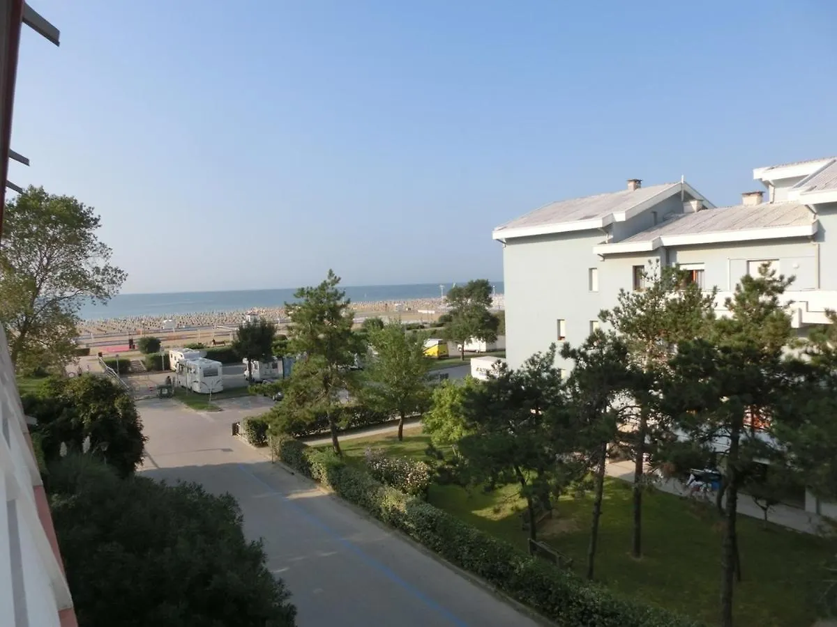 Lovely Flat Next To Lido Dei Pini - Beahost Rentals Bibione 0*,  Italy